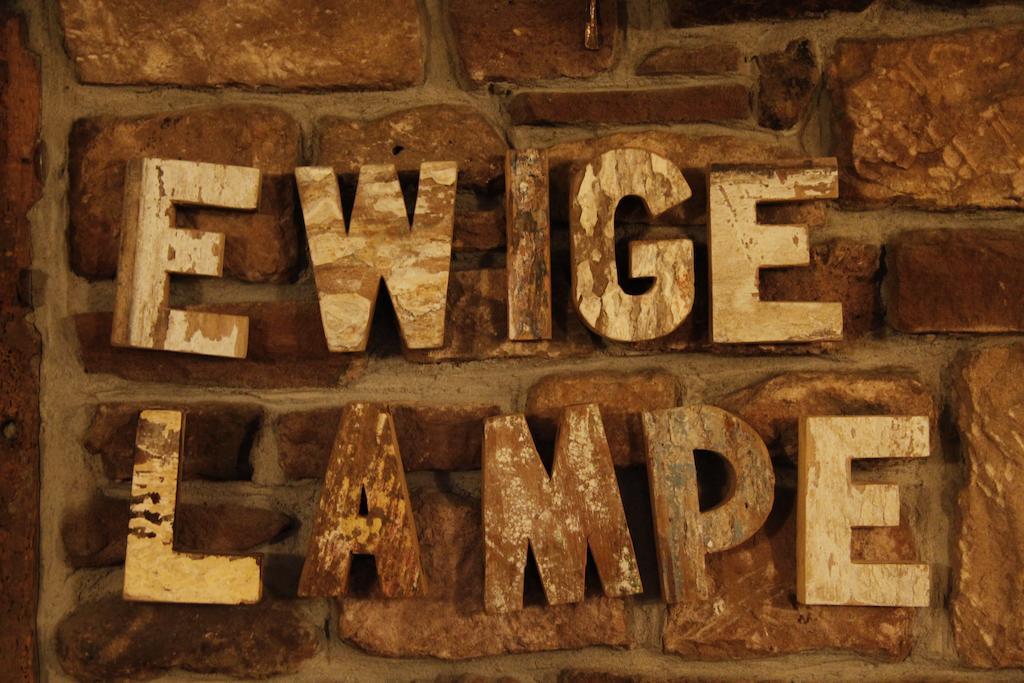 Zur Ewigen Lampe Romantisches Landhotel & Restaurant Nideggen Bagian luar foto